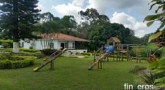 Finca en Cerritos, Risaralda para 20 personas  - Finca en Pereira, Risaralda